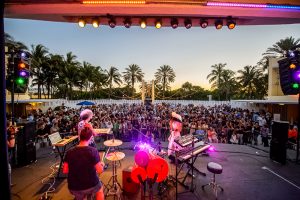 performers at the bandshell