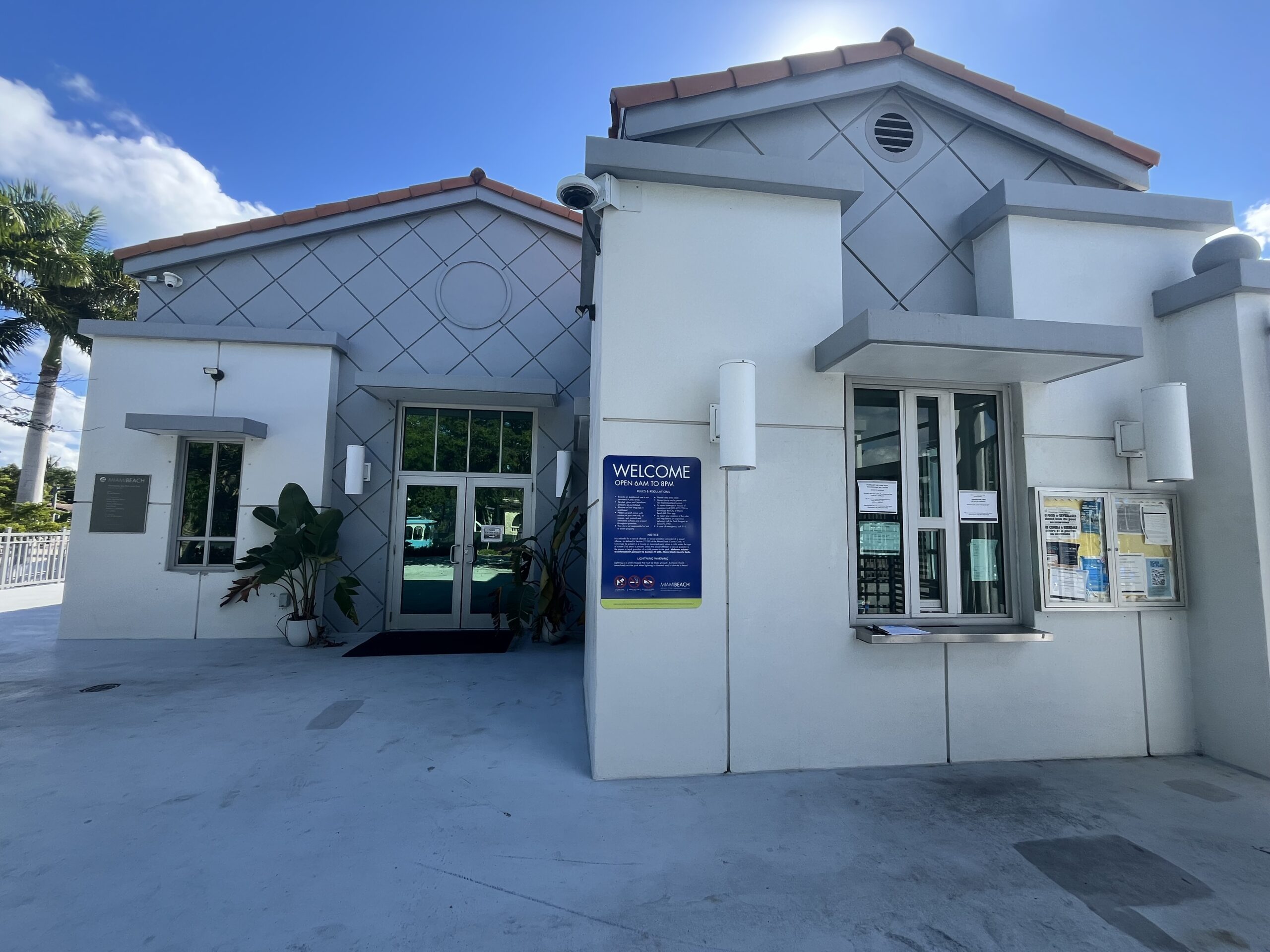 normandy isle park pool entrance
